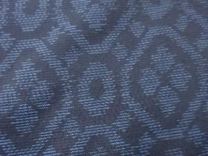 アンティーク　抽象模様織り出し本場泥大島紬着物